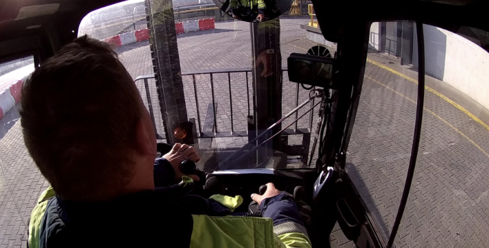 Wideomonitoring GPS w wózkach widłowych